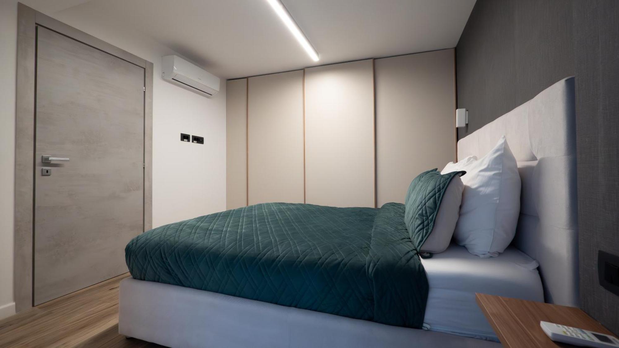 Novos Luxury Suites Bucharest Exterior photo