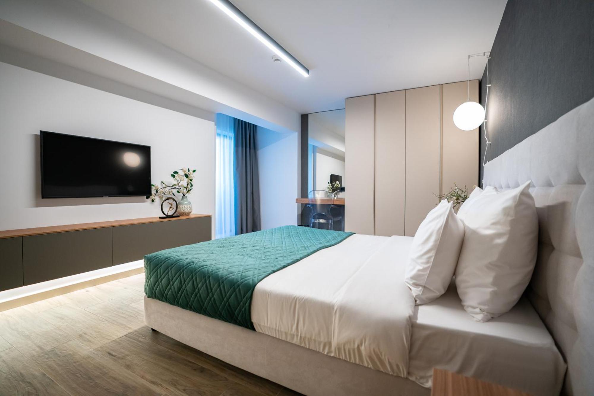 Novos Luxury Suites Bucharest Exterior photo